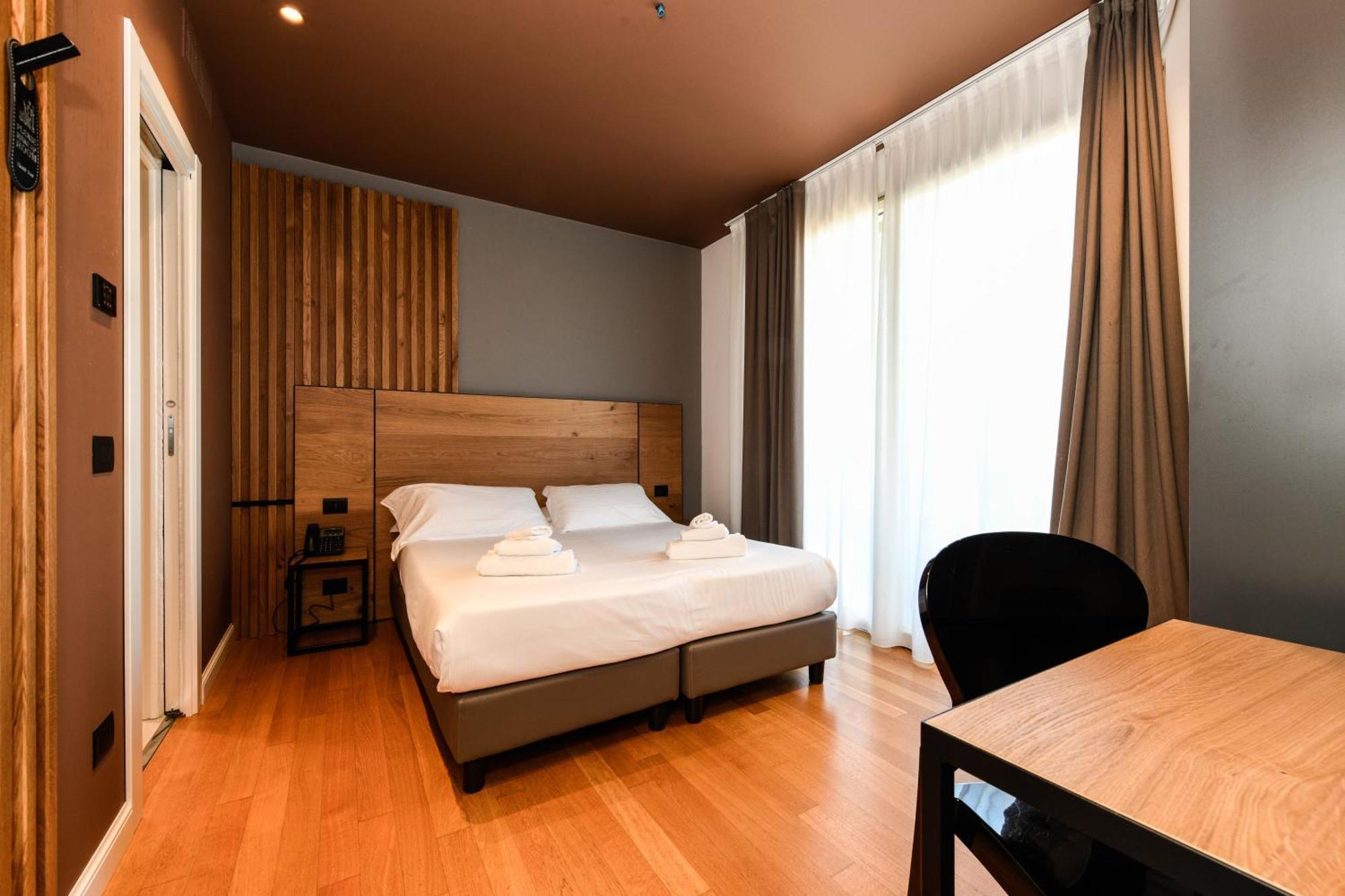 Mauro Hotel 3*